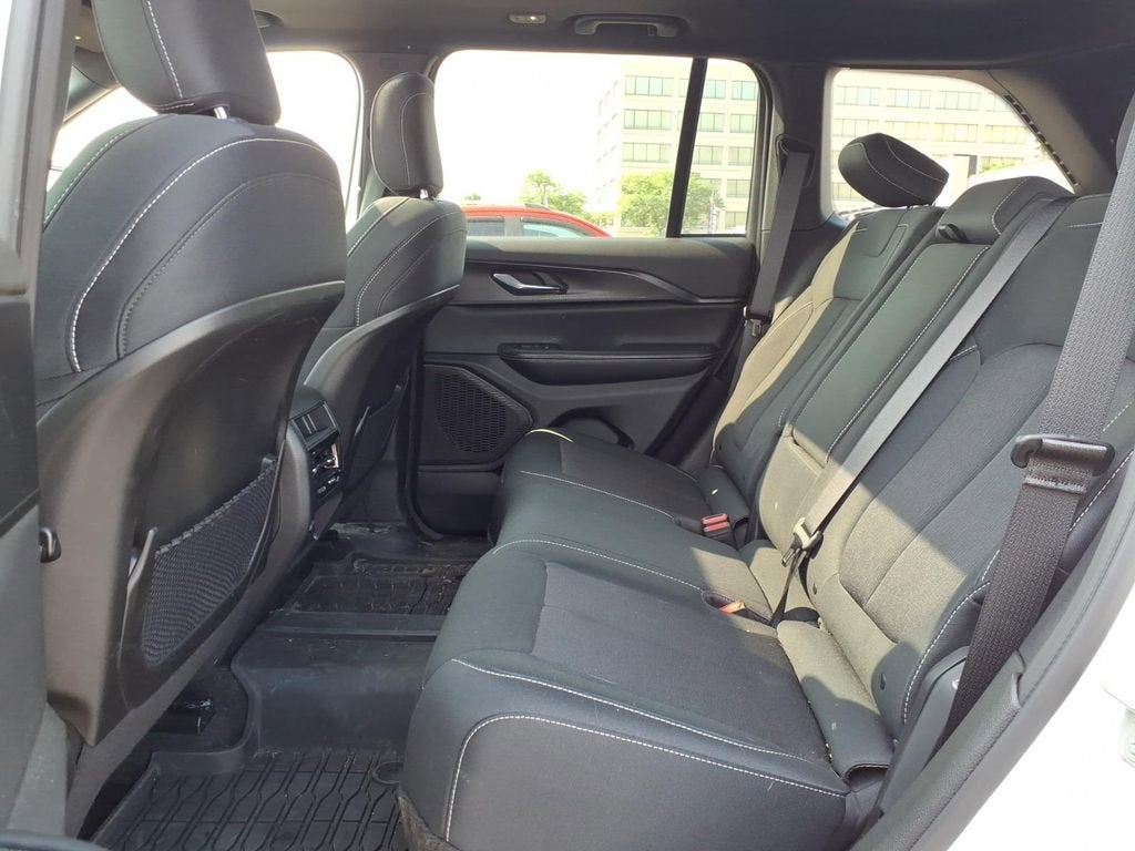 2024 Jeep Grand Cherokee Laredo X 4x4