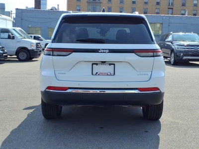 2024 Jeep Grand Cherokee Laredo X 4x4
