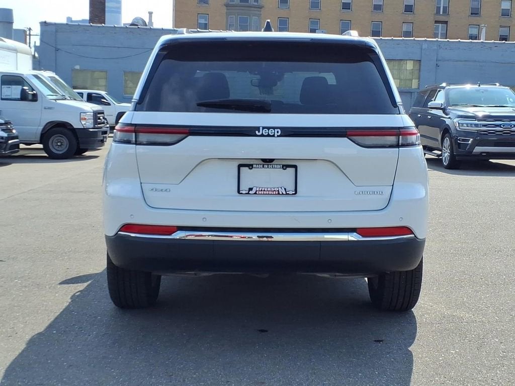 2024 Jeep Grand Cherokee Laredo X 4x4