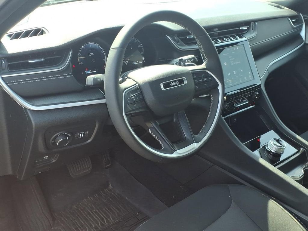 2024 Jeep Grand Cherokee Laredo X 4x4