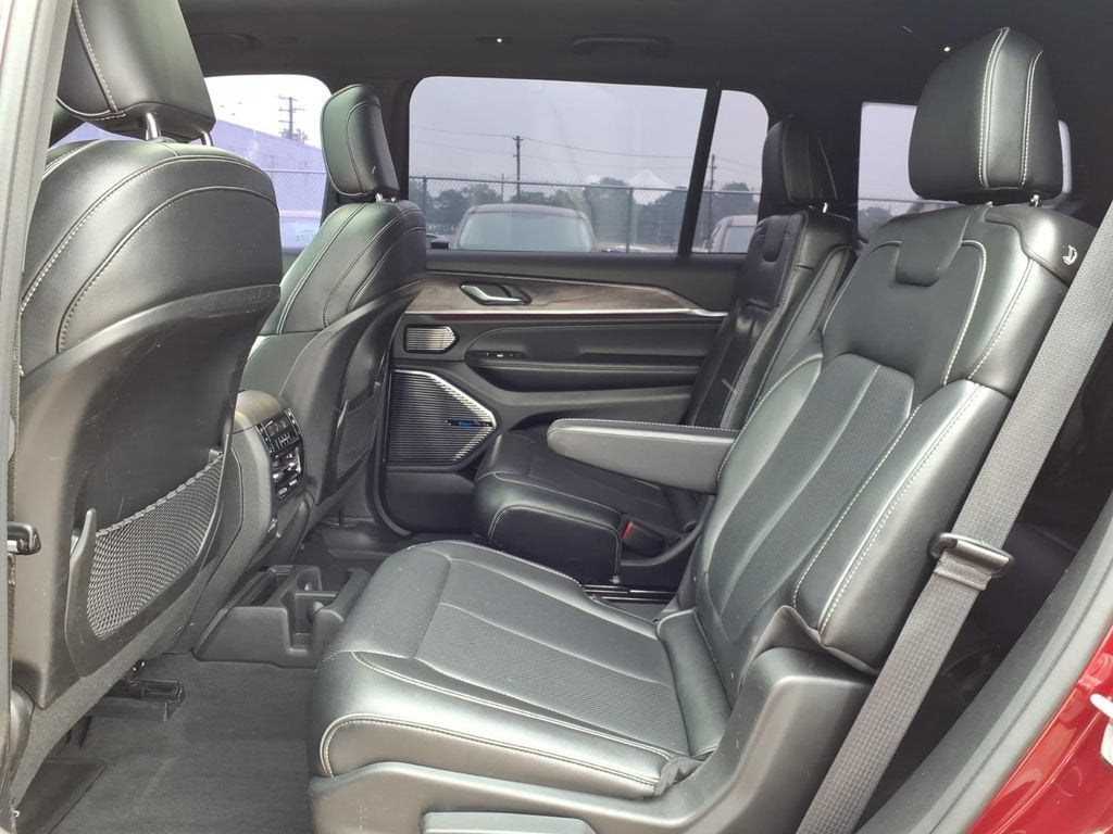 2023 Jeep Grand Cherokee L Overland 4x4