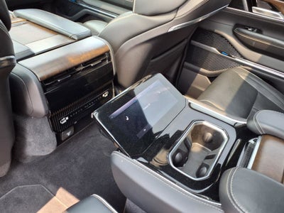 2023 Jeep Grand Wagoneer L Series II 4x4