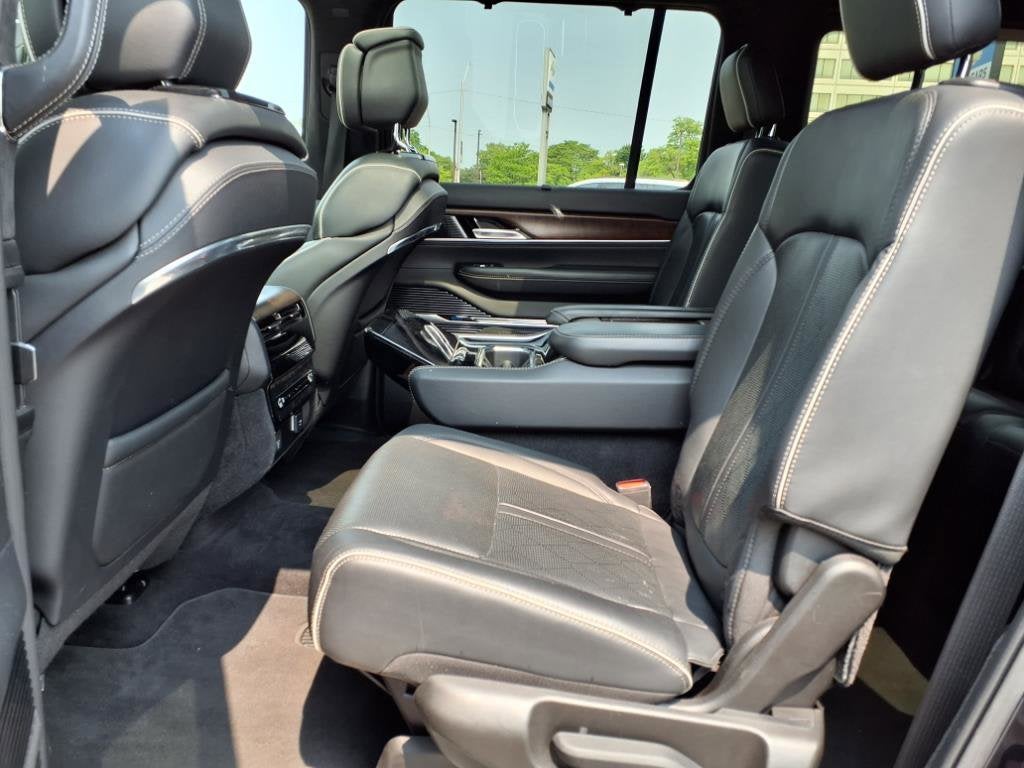 2023 Jeep Grand Wagoneer L Series II 4x4