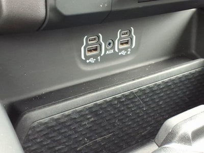 2022 RAM 1500 Big Horn Crew Cab 4x4 5'7" Box