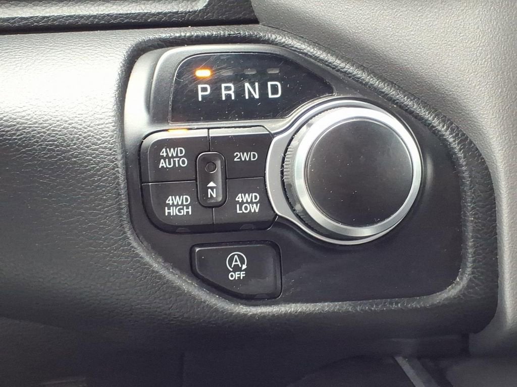 2022 RAM 1500 Big Horn Crew Cab 4x4 5'7" Box