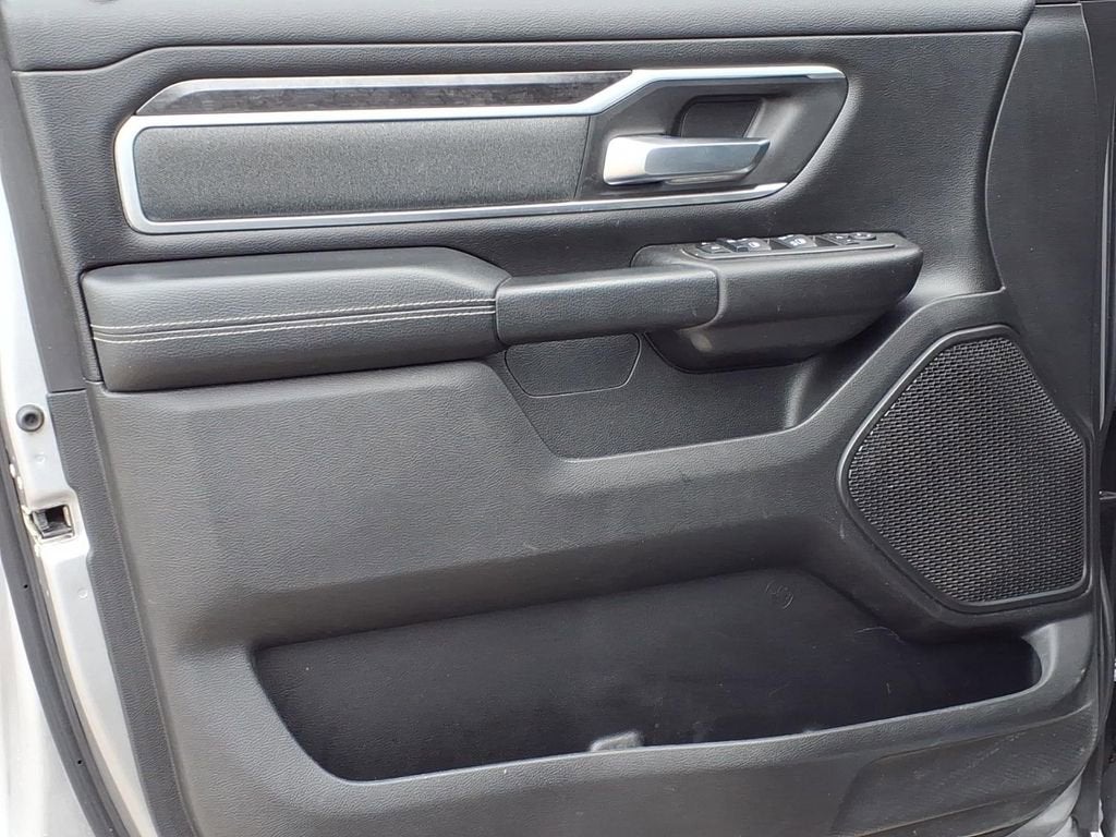 2022 RAM 1500 Big Horn Crew Cab 4x4 5'7" Box