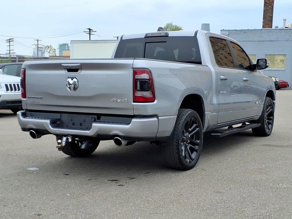 2022 RAM 1500 Big Horn Crew Cab 4x4 5'7" Box
