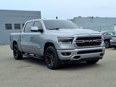 2022 RAM 1500 Big Horn Crew Cab 4x4 5'7" Box