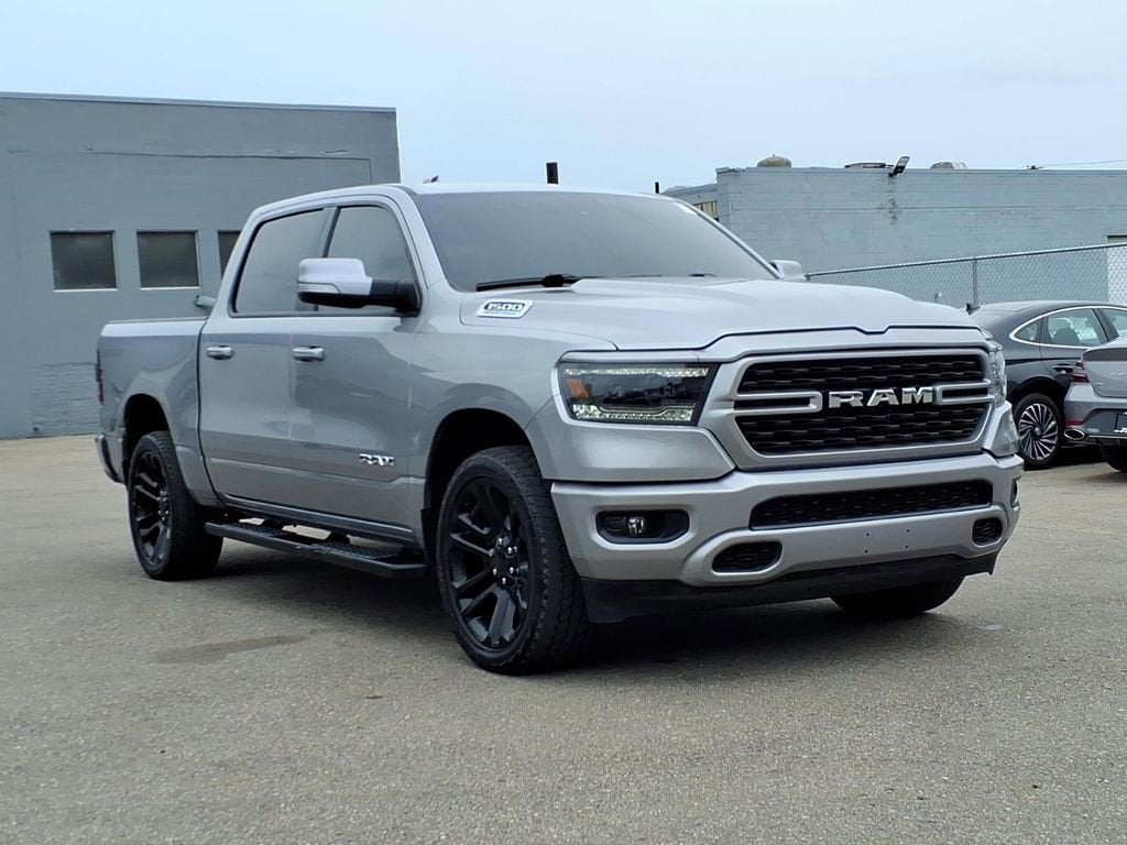2022 RAM 1500 Big Horn Crew Cab 4x4 5'7" Box