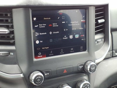 2022 RAM 1500 Big Horn Crew Cab 4x4 5'7" Box