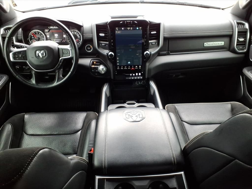 2022 RAM 1500 Laramie Crew Cab 4x4 5'7" Box