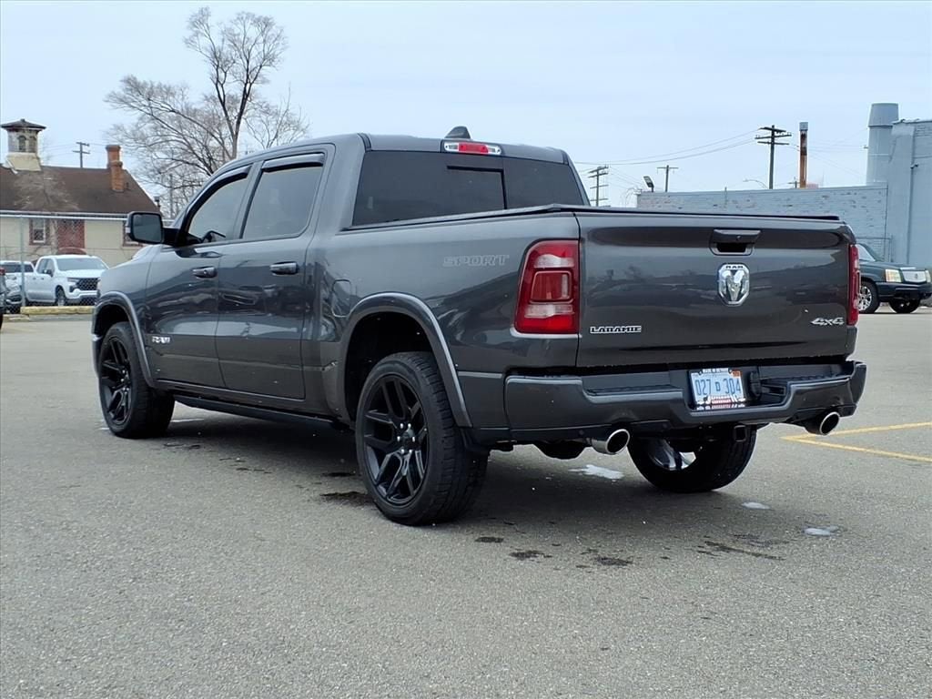 2022 RAM 1500 Laramie Crew Cab 4x4 5'7" Box