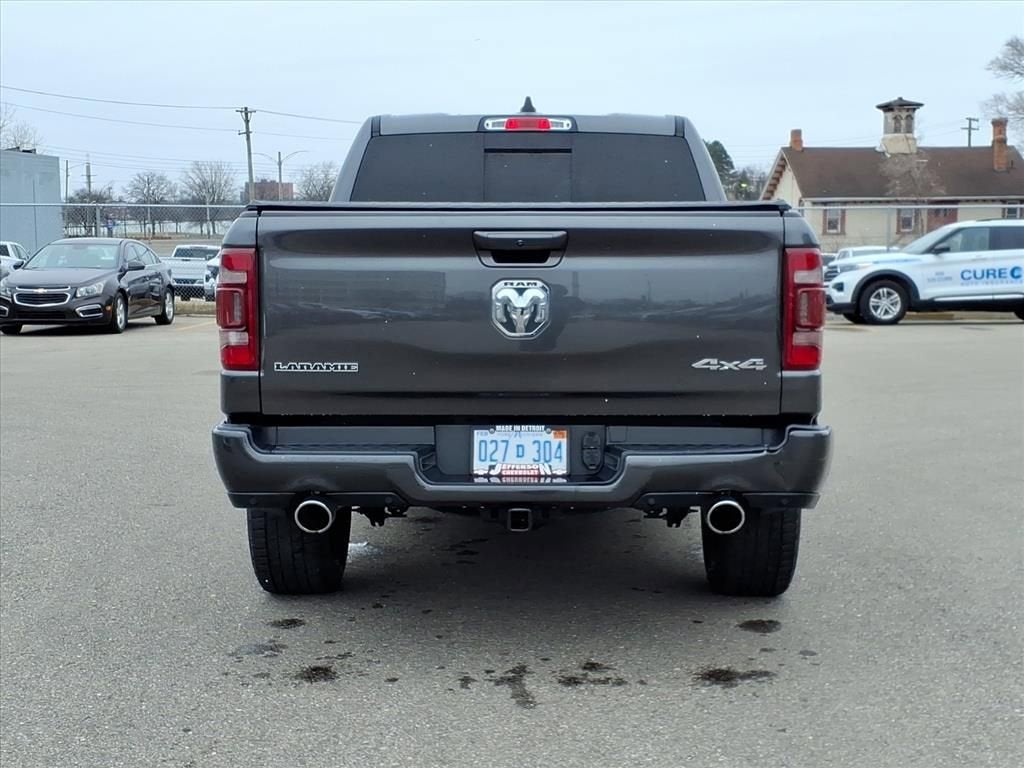 2022 RAM 1500 Laramie Crew Cab 4x4 5'7" Box