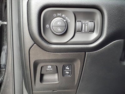 2022 RAM 1500 Laramie Crew Cab 4x4 5'7" Box