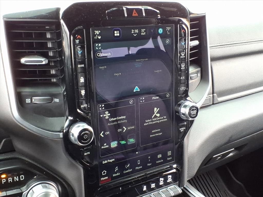 2022 RAM 1500 Laramie Crew Cab 4x4 5'7" Box