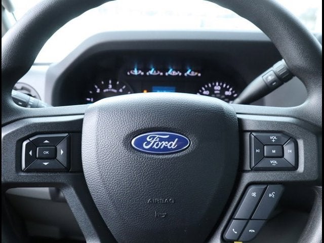 2022 Ford E-Series Cutaway Base