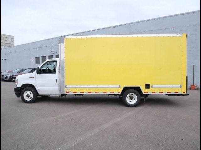 2022 Ford E-Series Cutaway Base