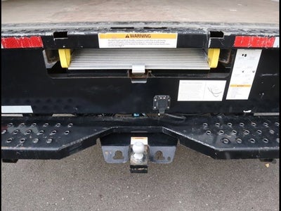 2022 Ford E-Series Cutaway Base