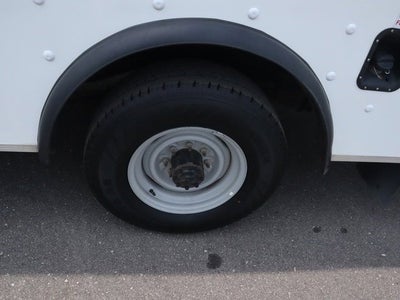 2022 Ford E-Series Cutaway Base