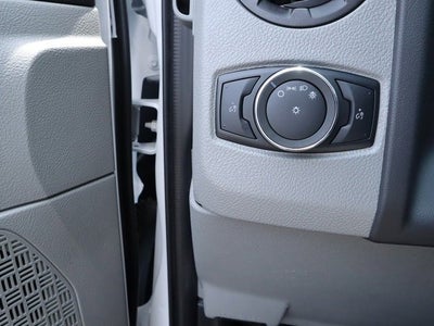 2022 Ford E-Series Cutaway Base