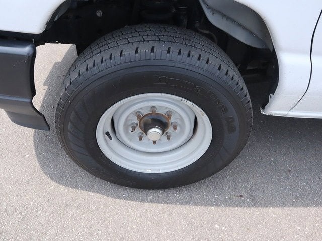 2022 Ford E-Series Cutaway Base