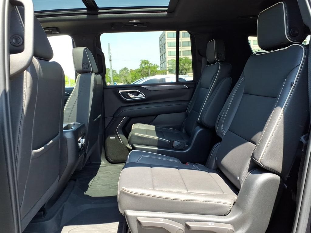 2023 GMC Yukon XL SLT