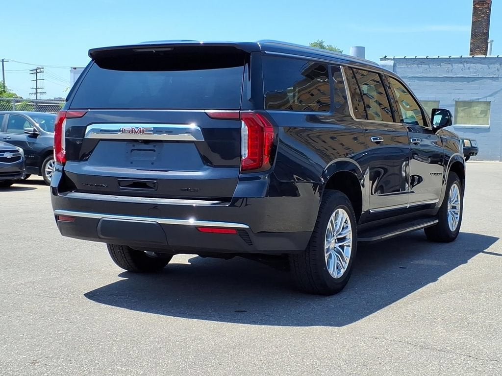 2023 GMC Yukon XL SLT