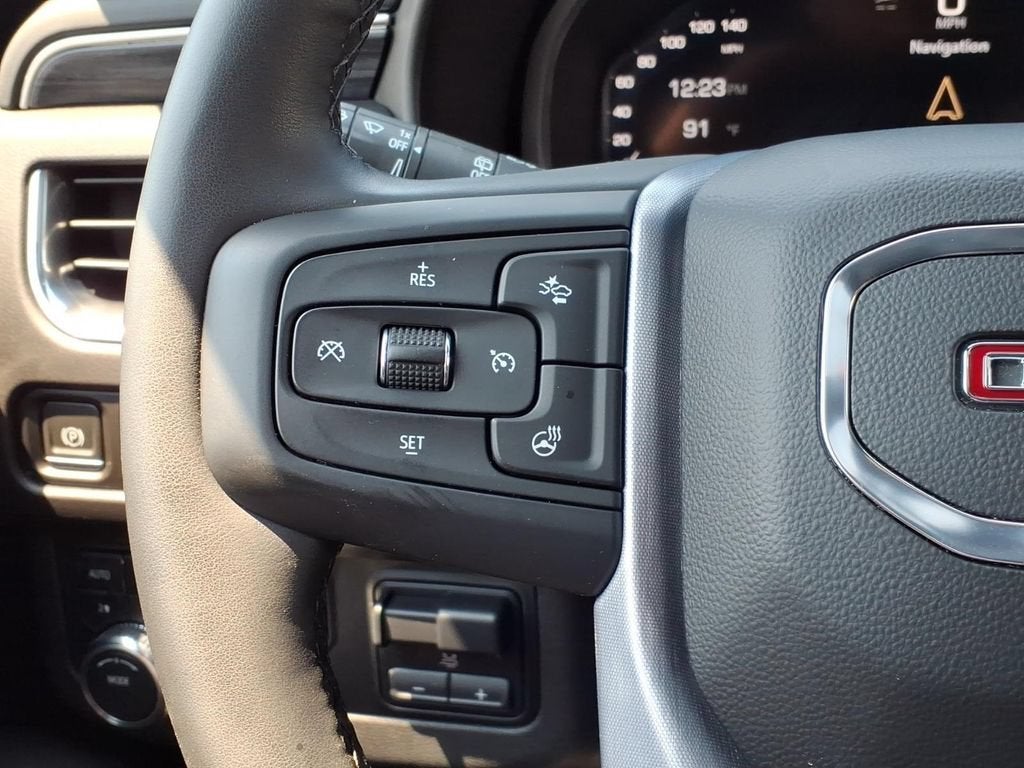 2023 GMC Yukon XL SLT