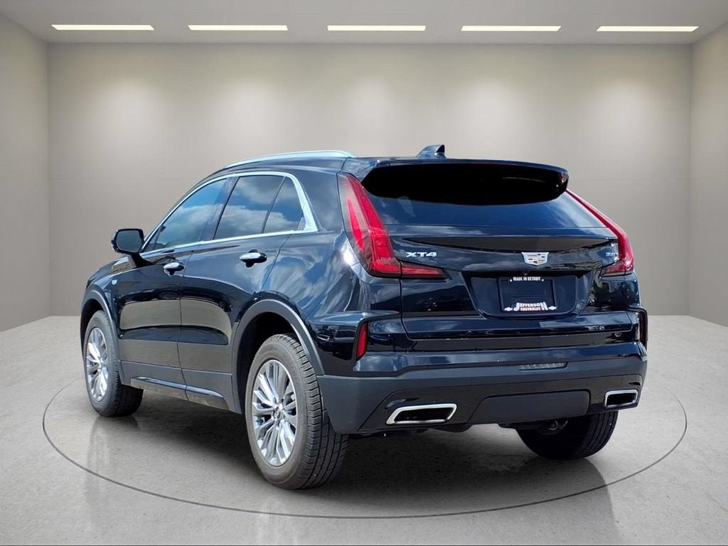 2024 Cadillac XT4 Premium Luxury