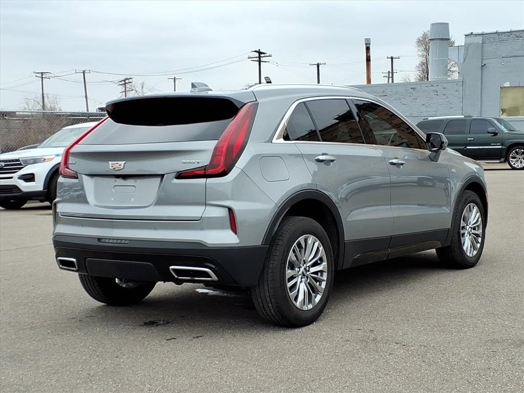 2024 Cadillac XT4 Premium Luxury
