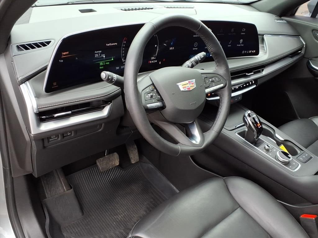 2024 Cadillac XT4 Premium Luxury