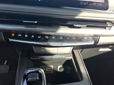 2025 Cadillac XT4 Premium Luxury