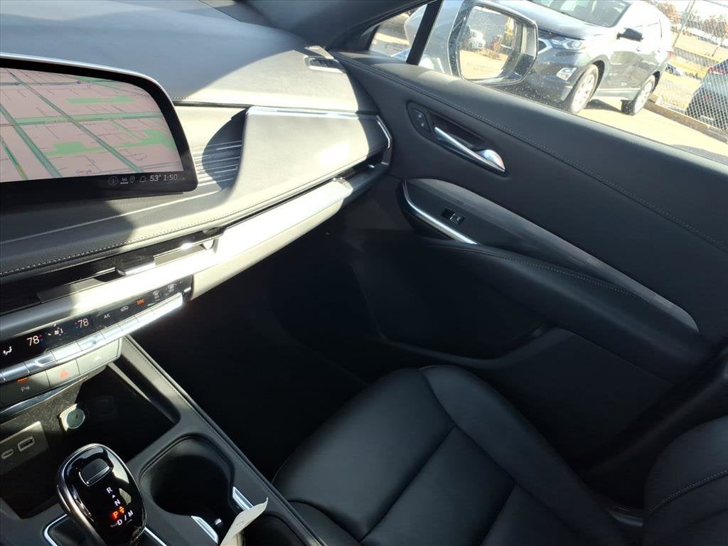 2025 Cadillac XT4 Premium Luxury