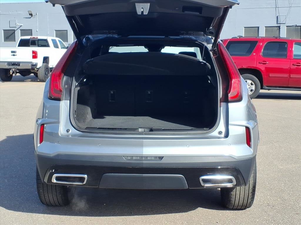 2025 Cadillac XT4 Premium Luxury