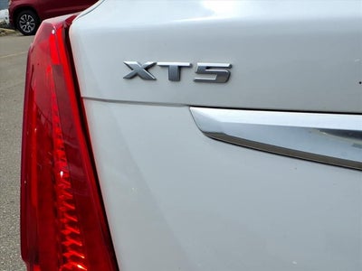 2017 Cadillac XT5 Luxury AWD