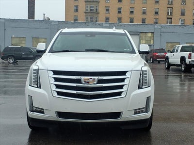 2019 Cadillac Escalade Luxury