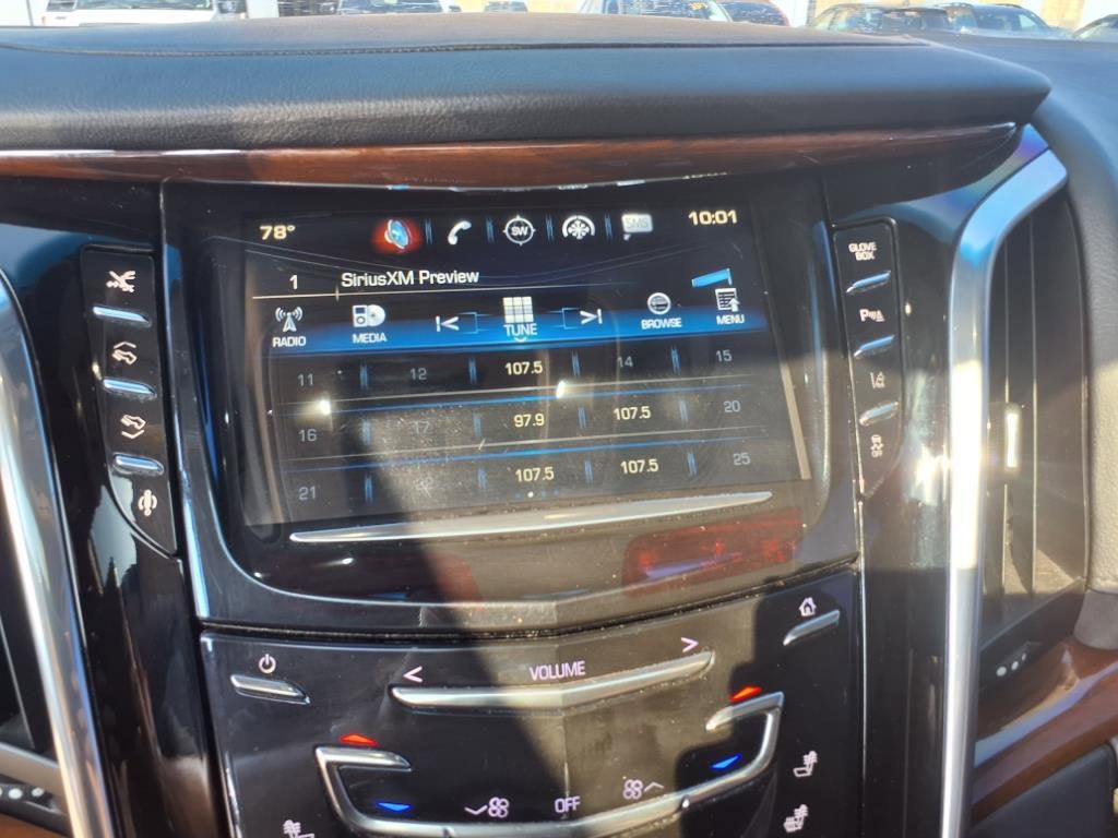 2017 Cadillac Escalade Luxury