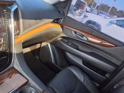 2017 Cadillac Escalade Luxury