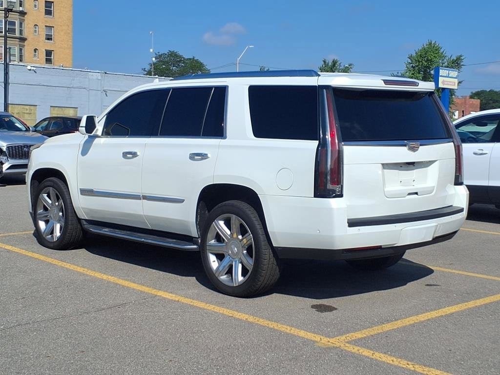 2017 Cadillac Escalade Luxury