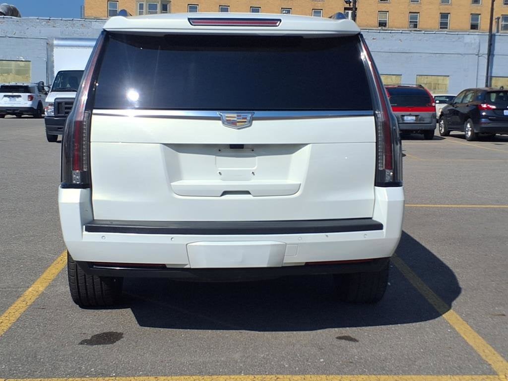 2017 Cadillac Escalade Luxury