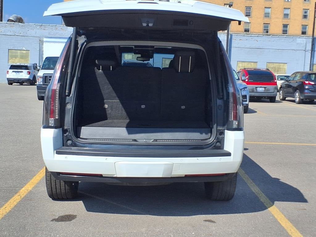 2017 Cadillac Escalade Luxury