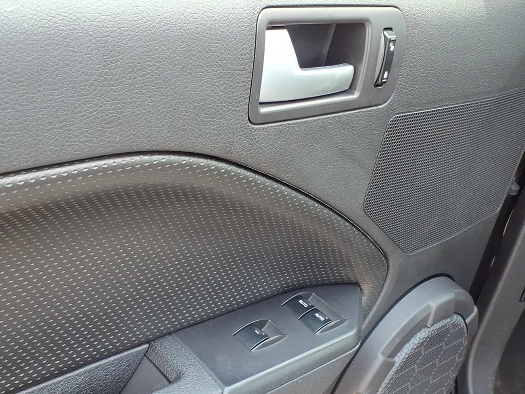 2008 Ford Mustang GT Deluxe
