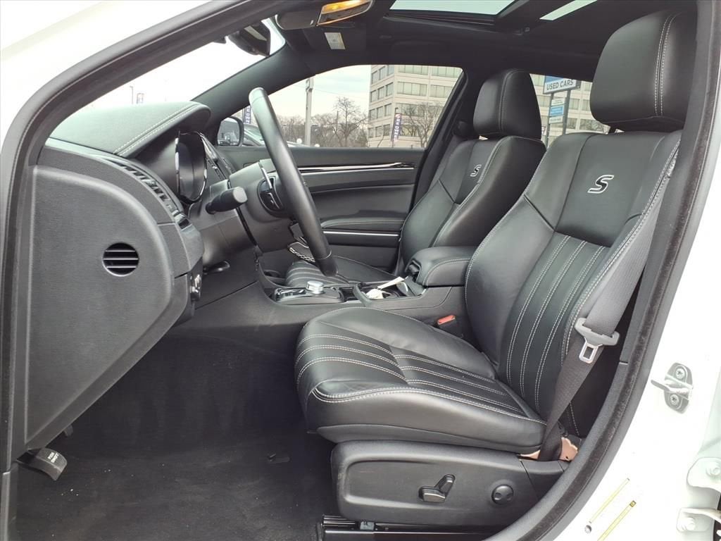 2022 Chrysler 300 S