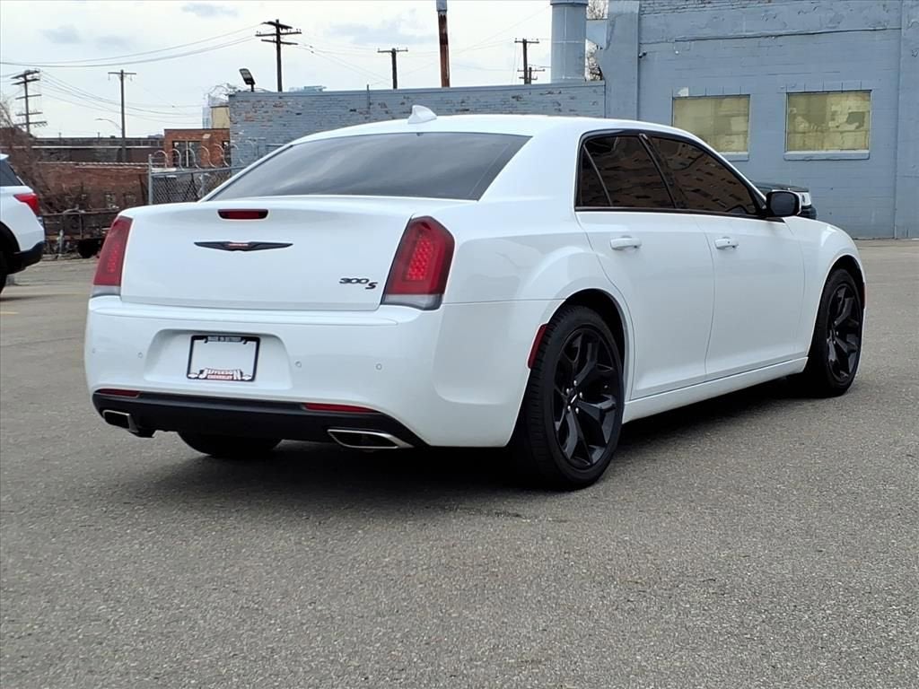 2022 Chrysler 300 S