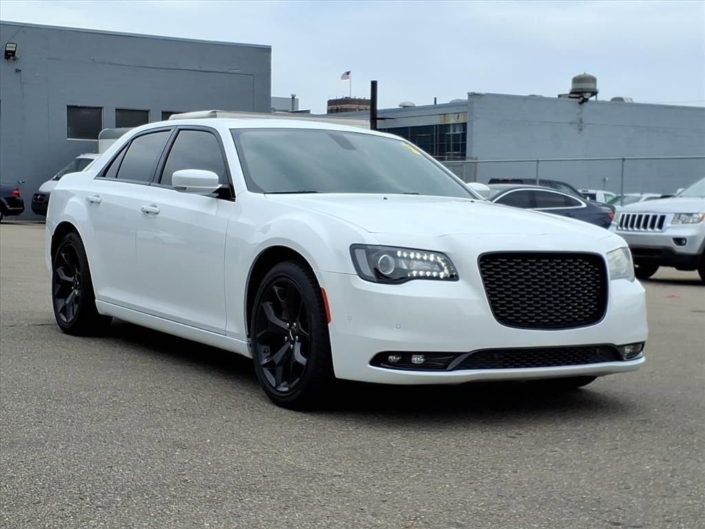 2022 Chrysler 300 S