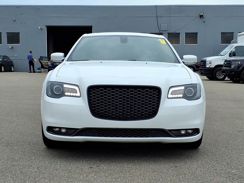 2022 Chrysler 300 S