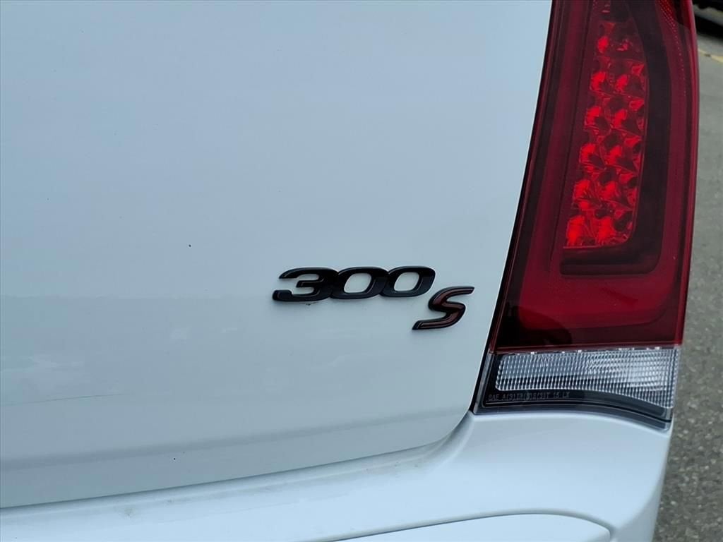 2022 Chrysler 300 S