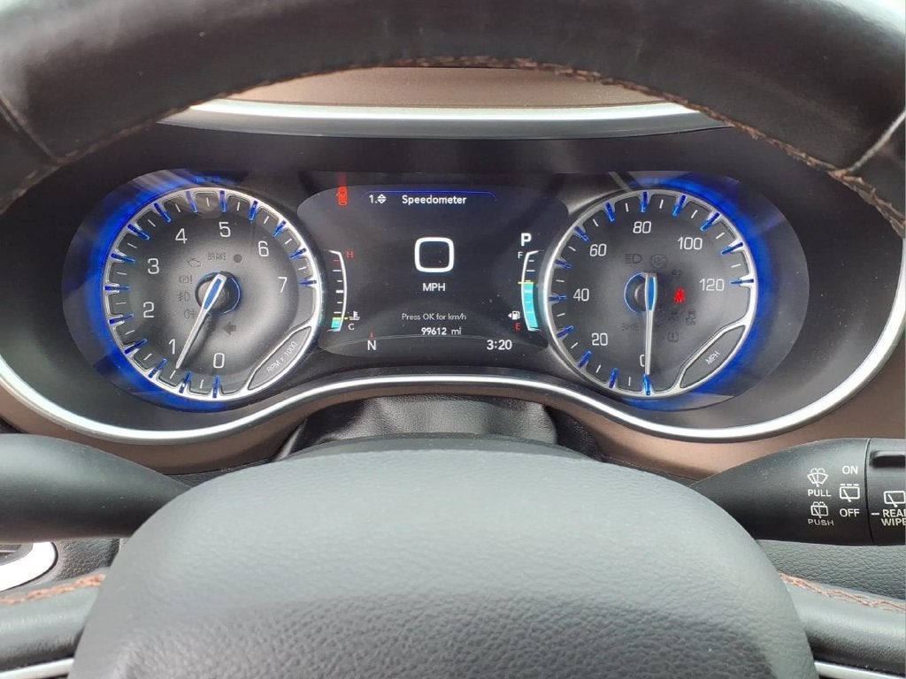 2017 Chrysler Pacifica Touring-L Plus