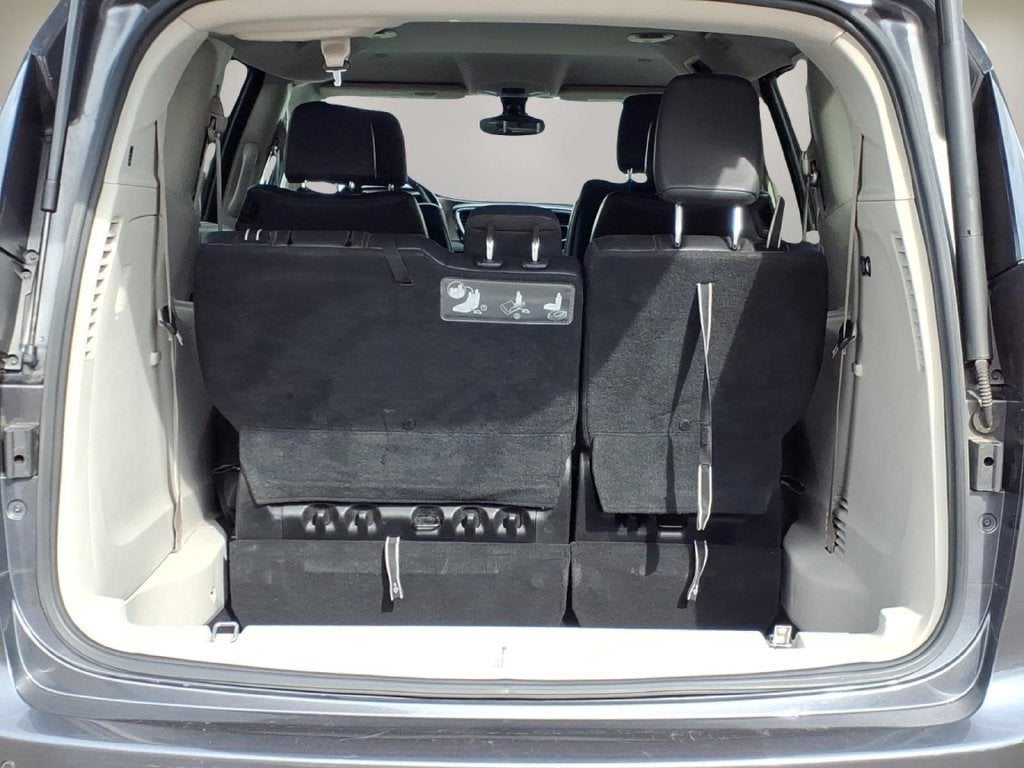 2017 Chrysler Pacifica Touring-L Plus