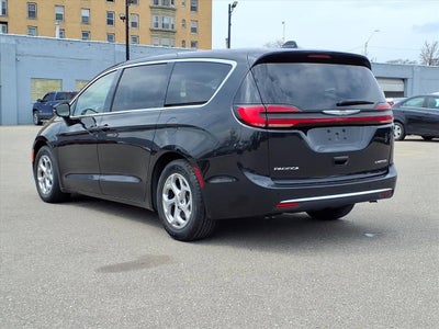 2024 Chrysler Pacifica Limited